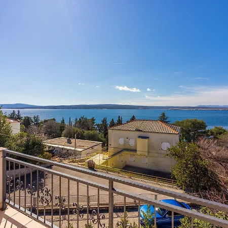 Appartement Faszienierendes Nur 100 Meter Zum Mit Jacuzzi, Sauna, Meerblick *