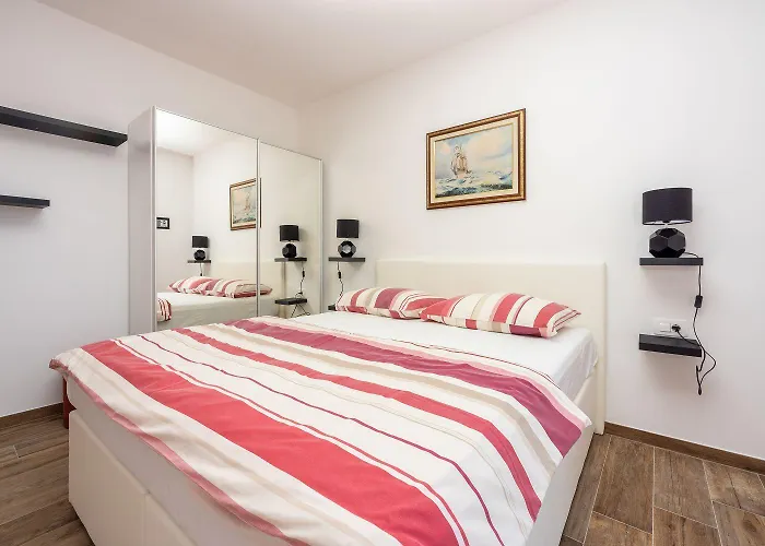 公寓 Faszienierendes Nur 100 Meter Zum Mit Jacuzzi, Sauna, Meerblick