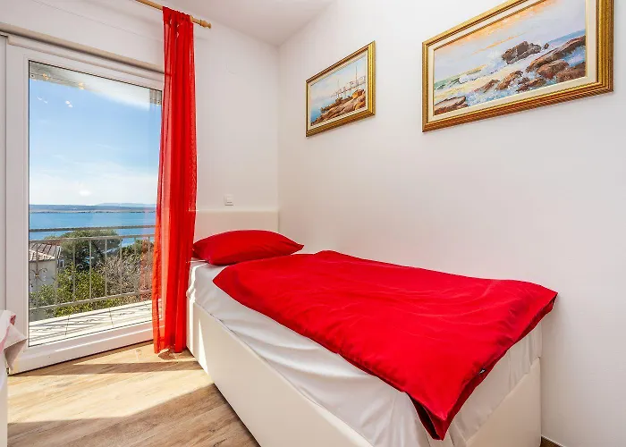 Faszienierendes Nur 100 Meter Zum Mit Jacuzzi, Sauna, Meerblick * Dramalj